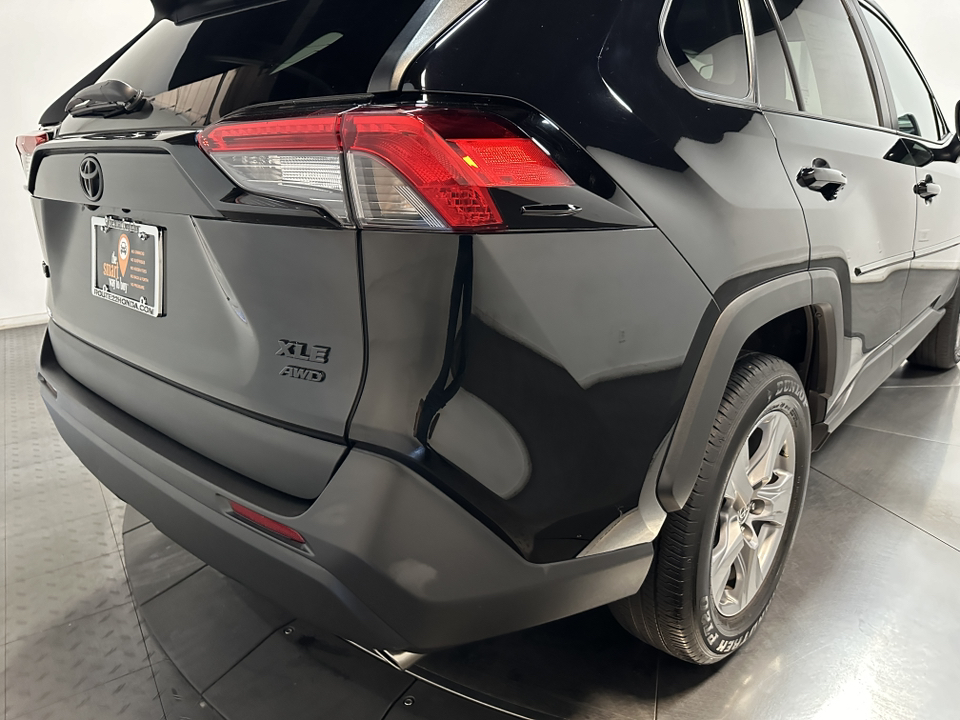 2022 Toyota RAV4 XLE 14