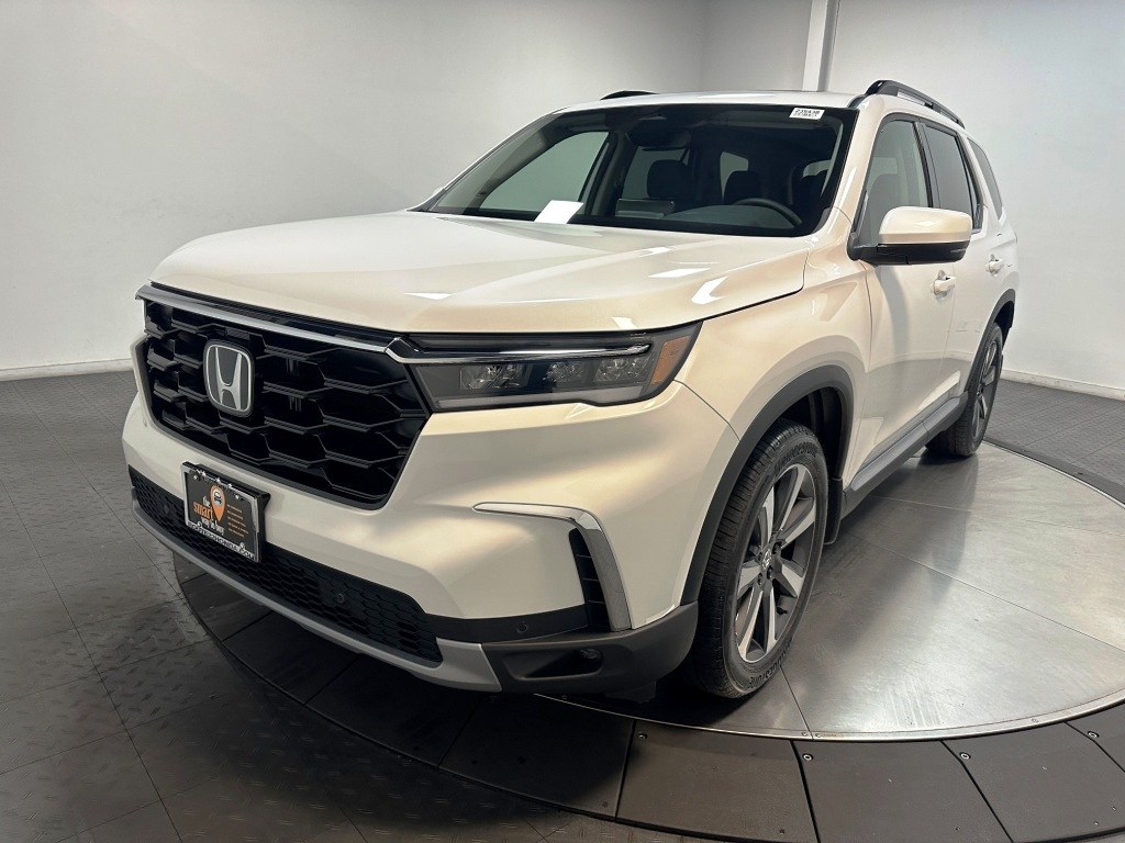 2025 Honda Pilot Touring 4