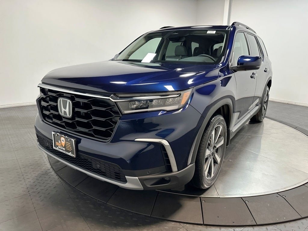 2025 Honda Pilot Touring 4