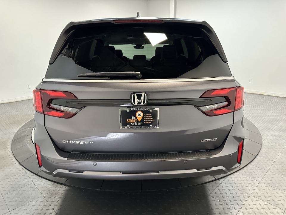 2025 Honda Odyssey Touring 10