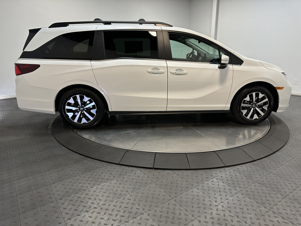 2025 Honda Odyssey EX-L 9