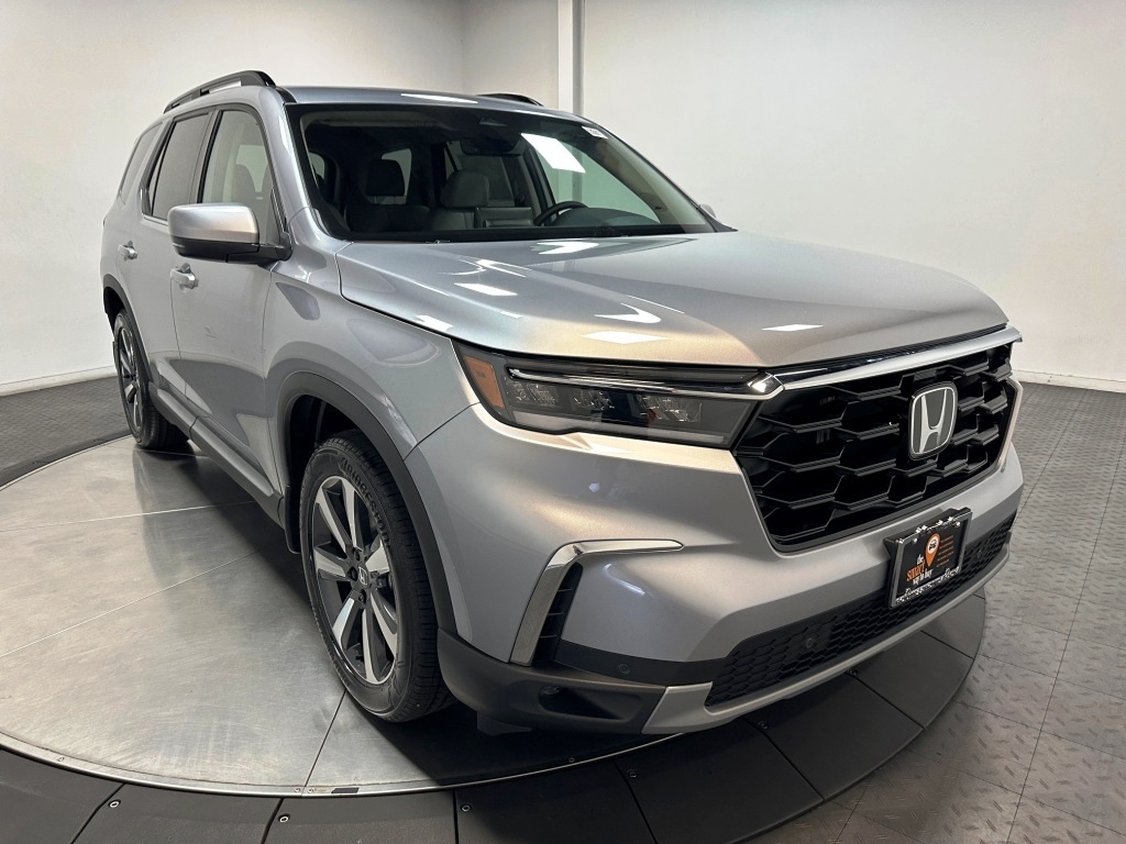 2025 Honda Pilot Touring 2