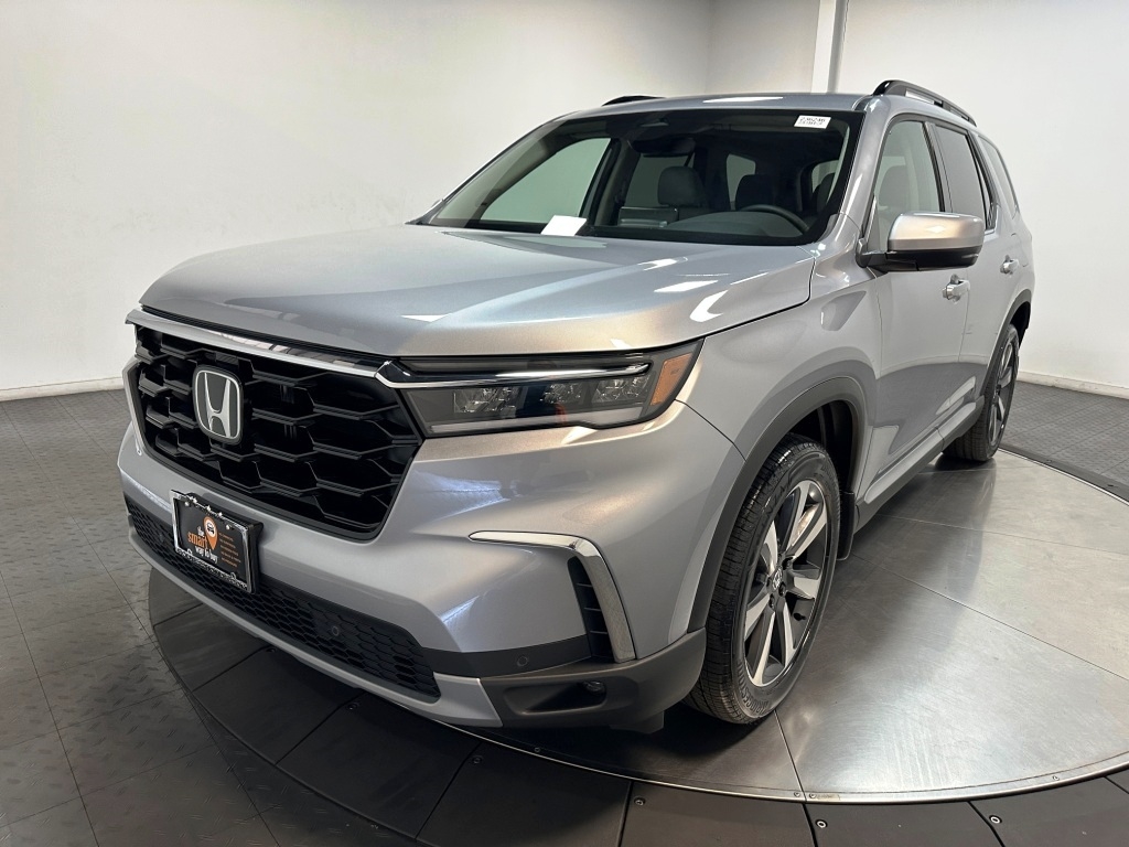 2025 Honda Pilot Touring 4