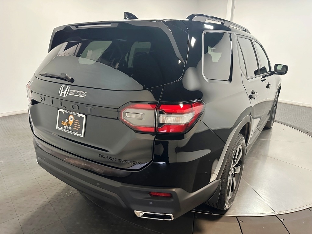 2025 Honda Pilot Black Edition 8