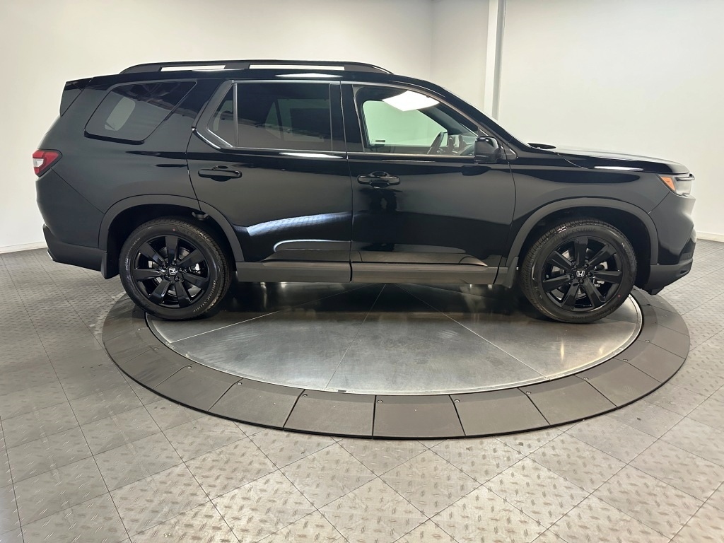 2025 Honda Pilot Black Edition 9