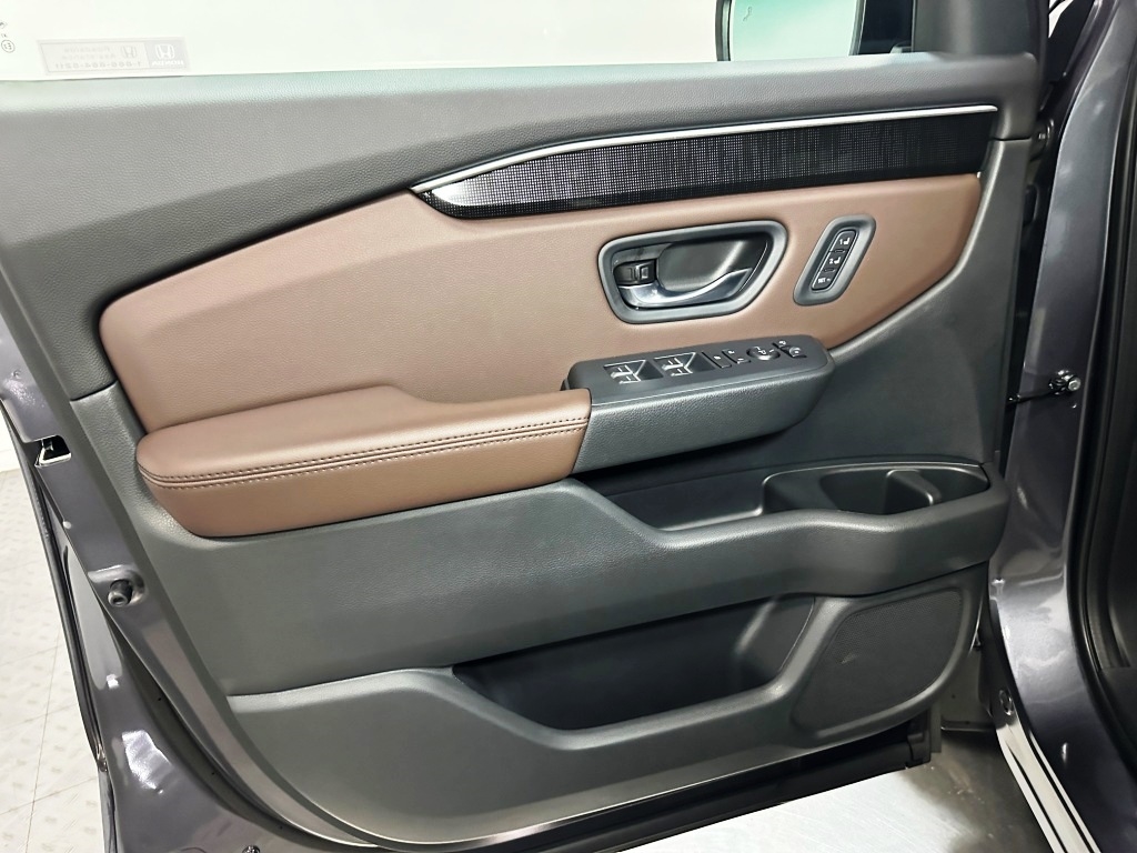 2025 Honda Pilot Elite 11