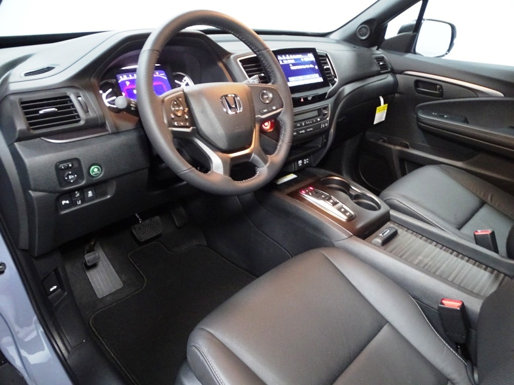 2025 Honda Passport EX-L 16