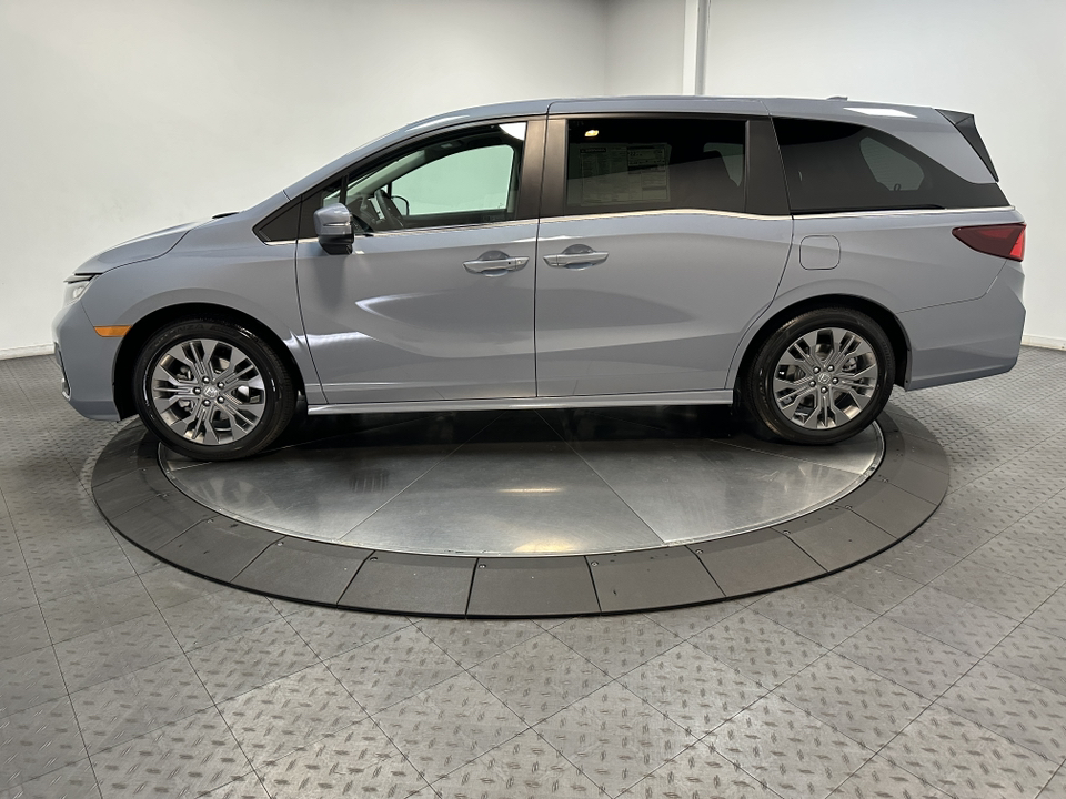 2025 Honda Odyssey Touring 5