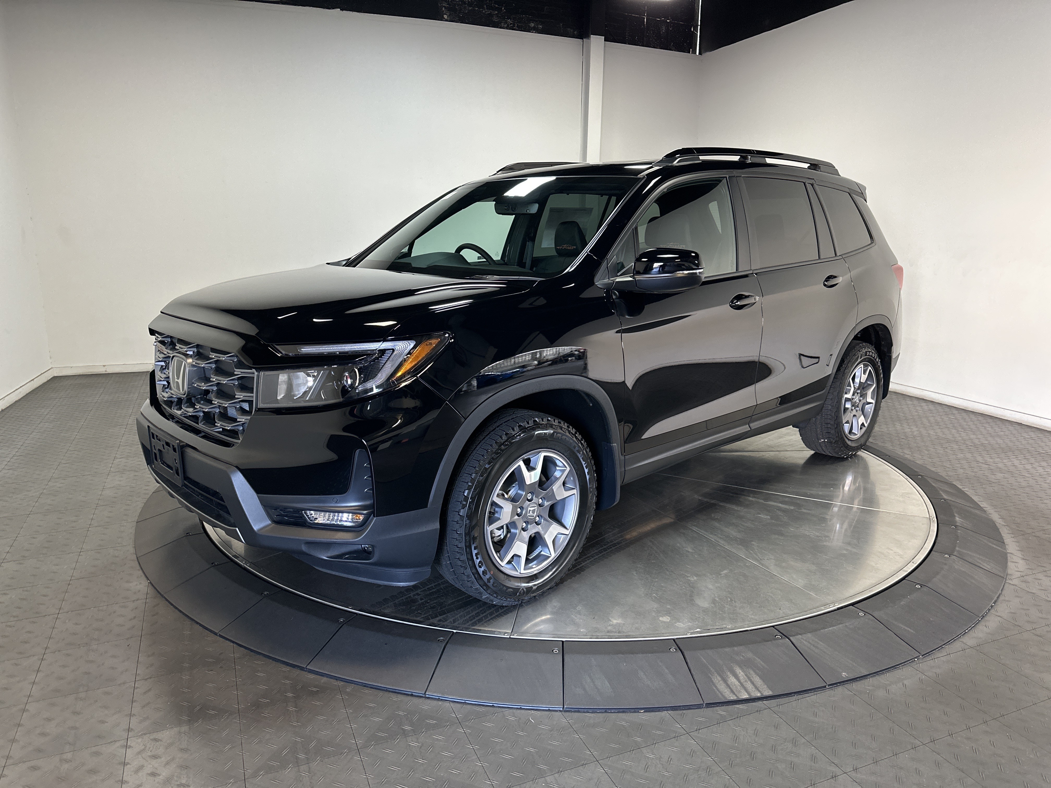 2025 Honda Passport TrailSport 1