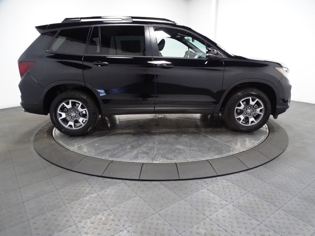 2025 Honda Passport TrailSport 9