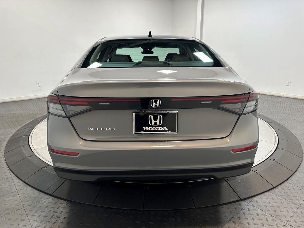 2025 Honda Accord Sedan SE 7