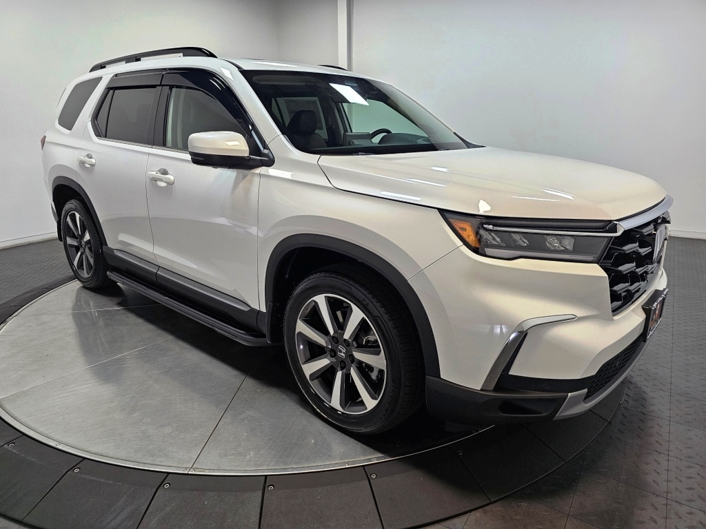 2025 Honda Pilot Elite 2