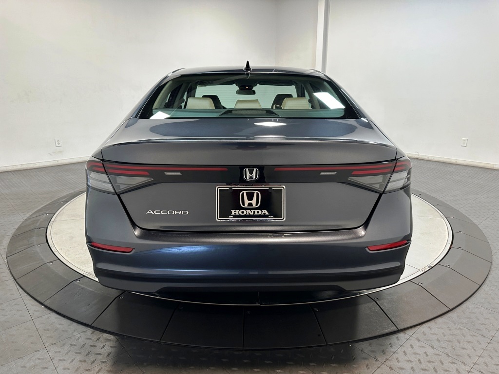 2025 Honda Accord Sedan SE 7