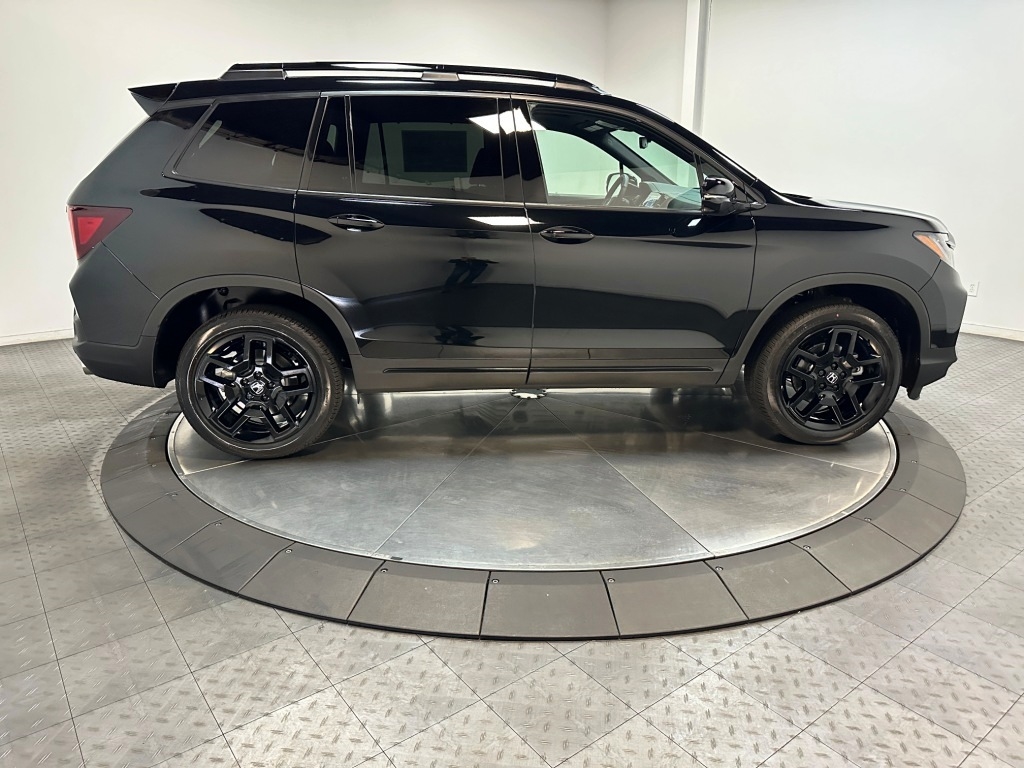 2025 Honda Passport Black Edition 9