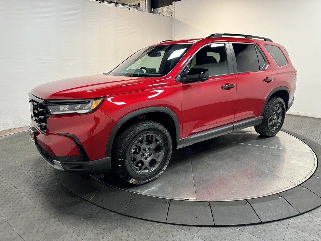 2025 Honda Pilot TrailSport 1