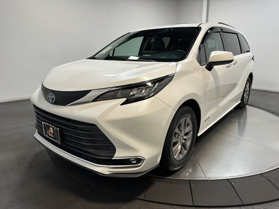 2021 Toyota Sienna XLE 6