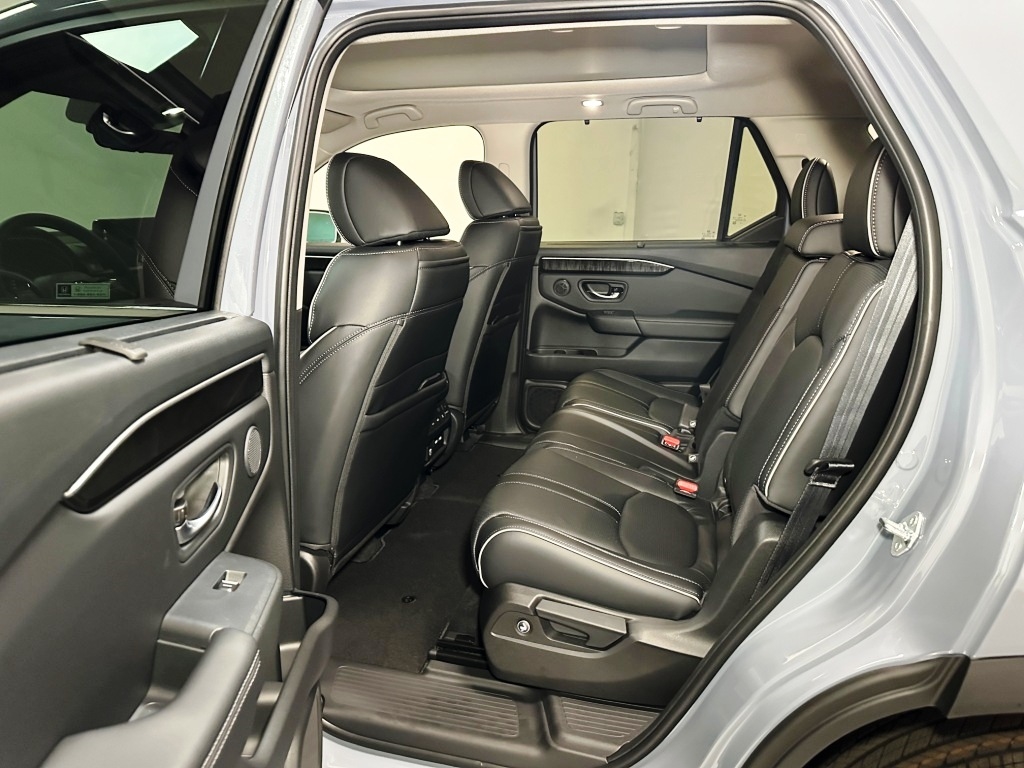 2025 Honda Pilot Elite 23