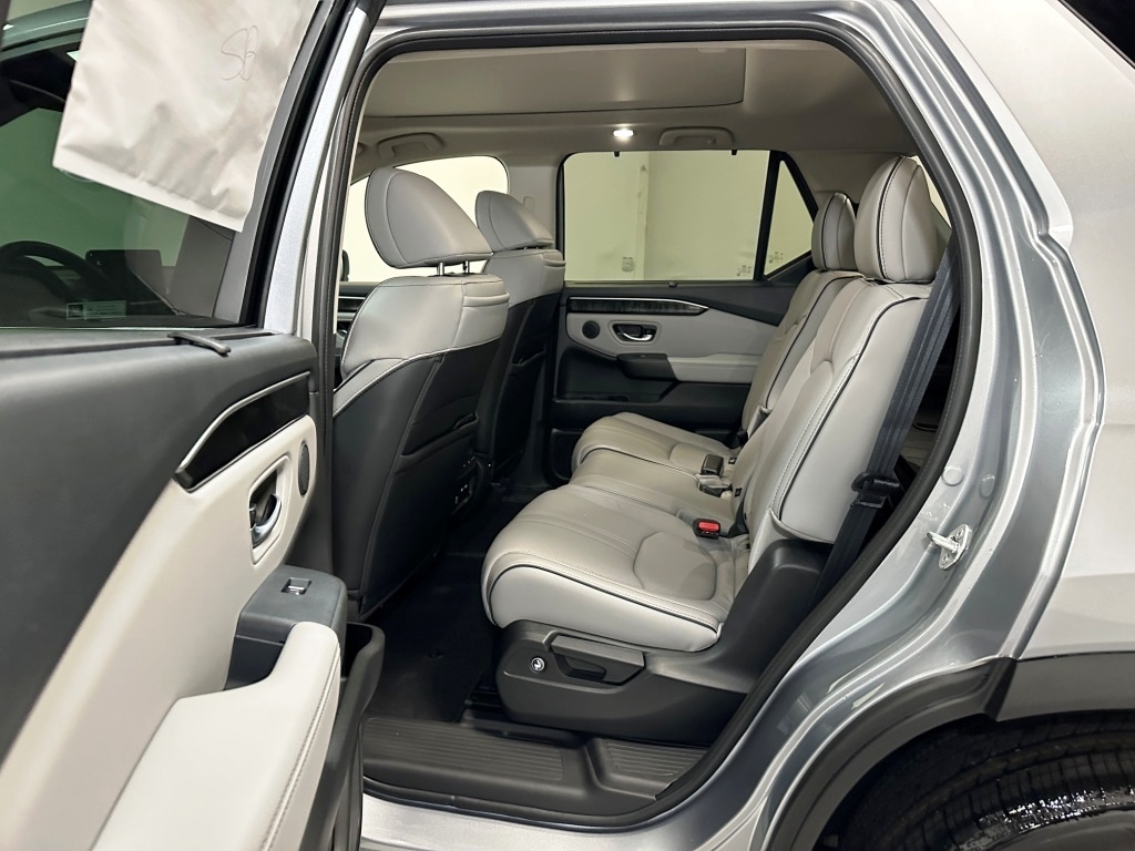 2025 Honda Pilot Elite 23