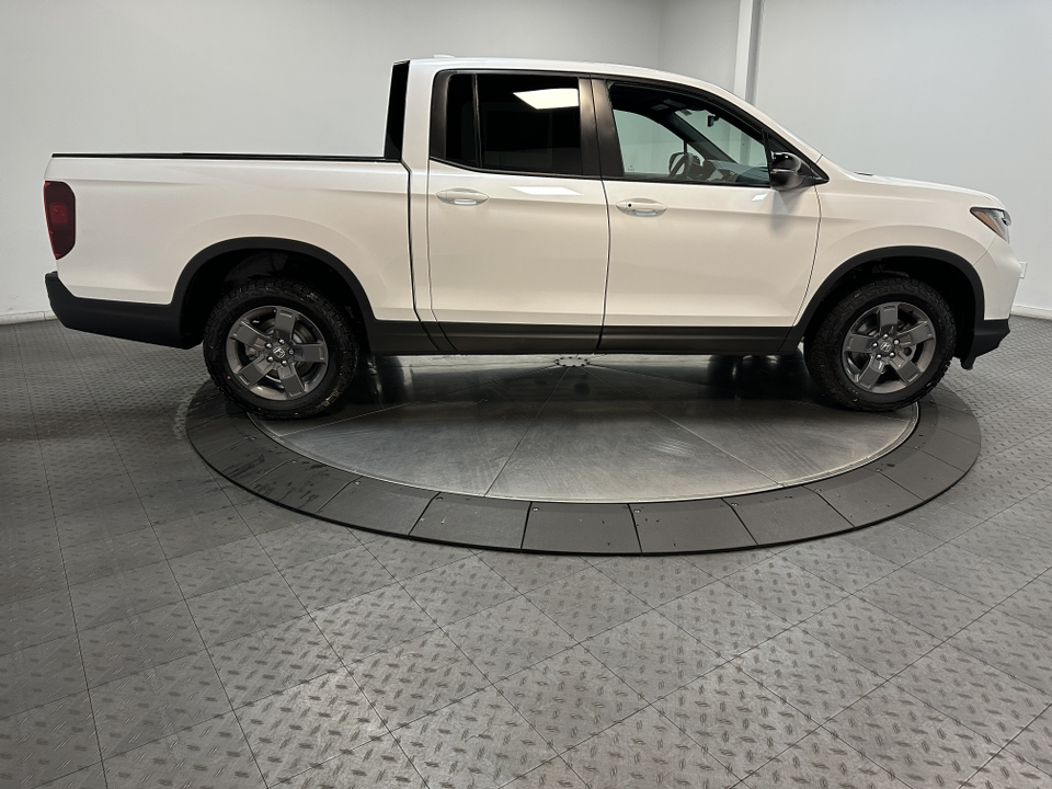 2025 Honda Ridgeline TrailSport 9