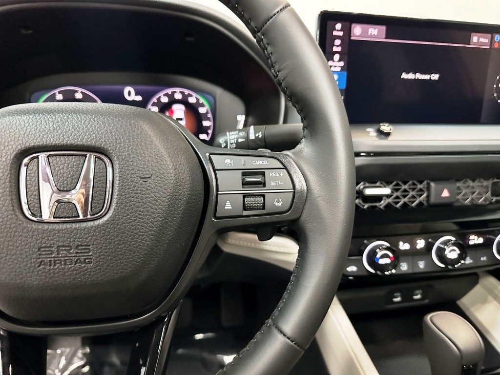 2025 Honda Accord Hybrid EX-L 17