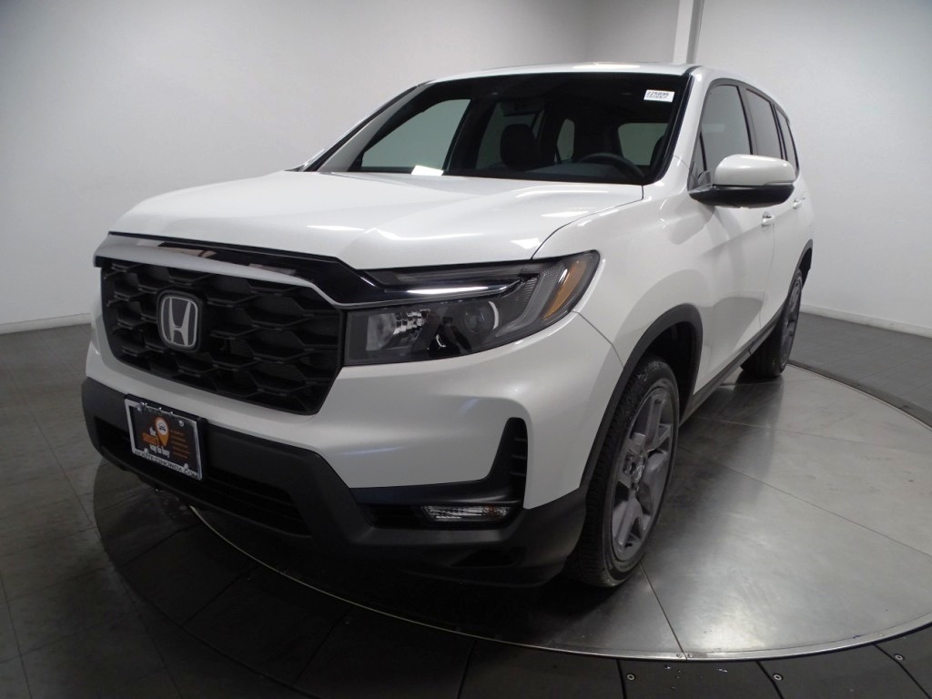 2025 Honda Passport EX-L 4