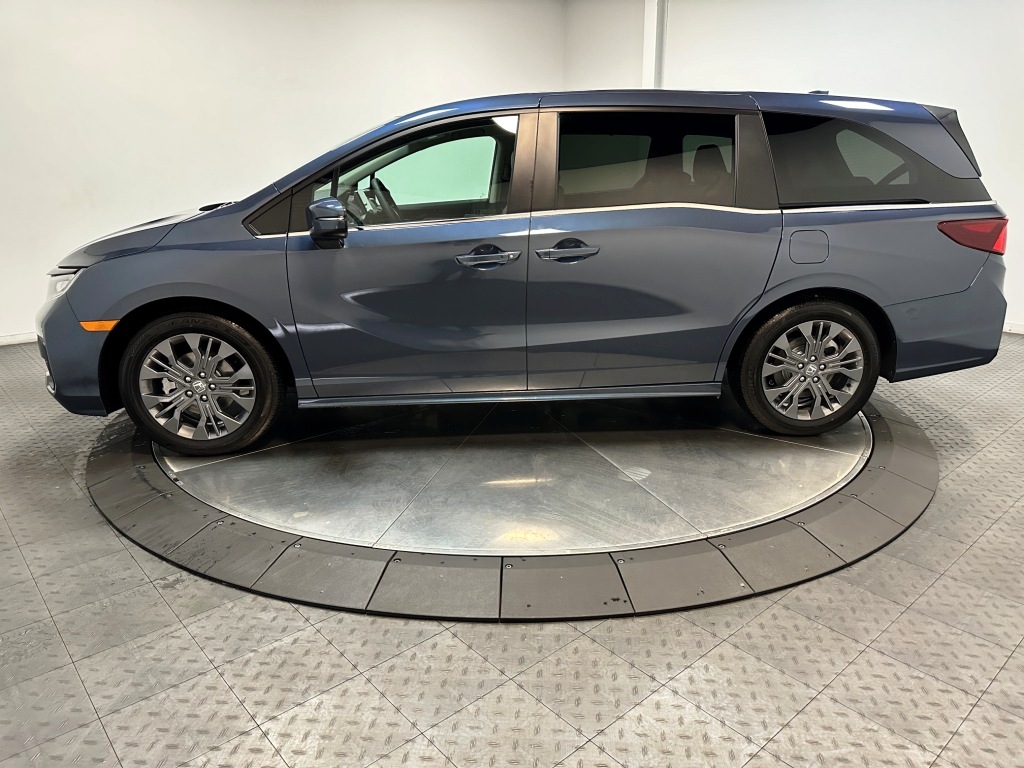 2025 Honda Odyssey Touring 5