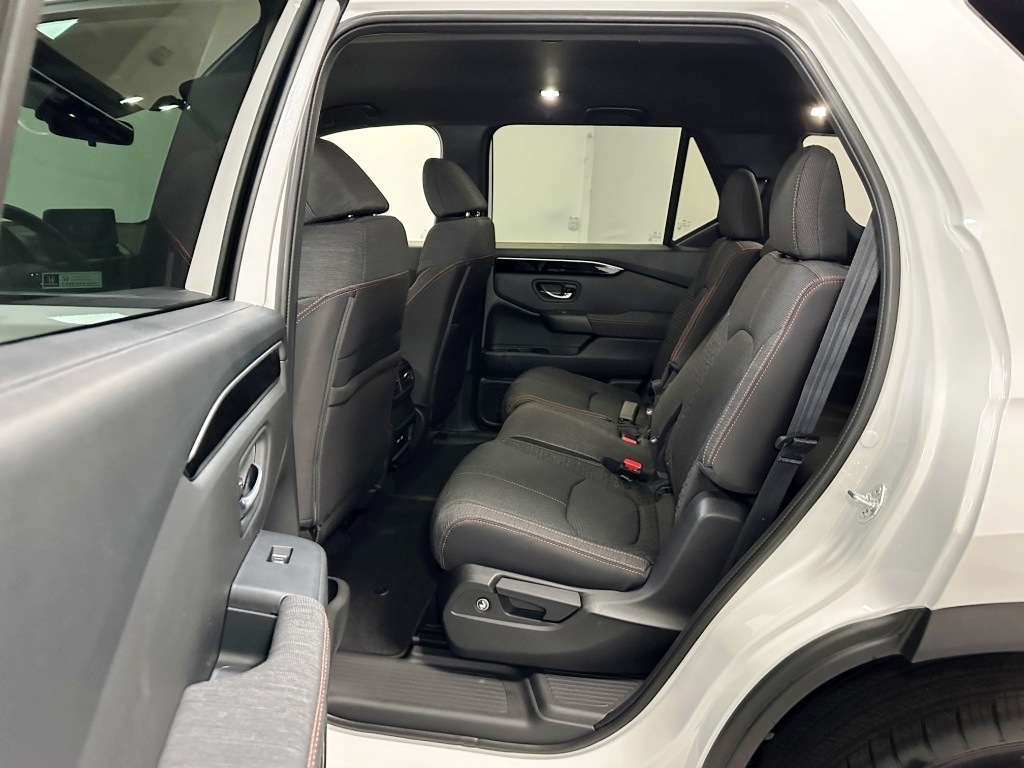 2025 Honda Pilot Sport 23