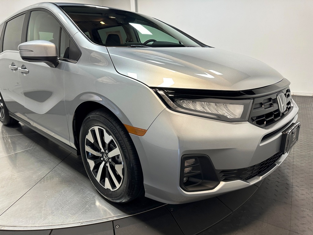 2025 Honda Odyssey EX-L 3