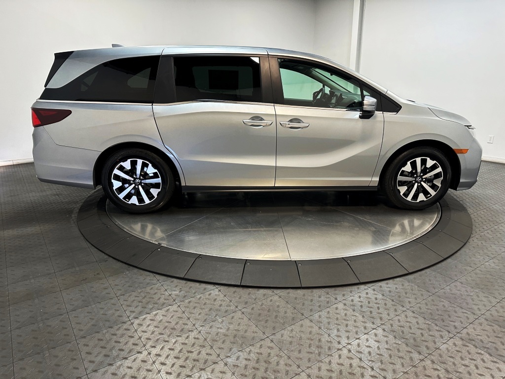 2025 Honda Odyssey EX-L 10