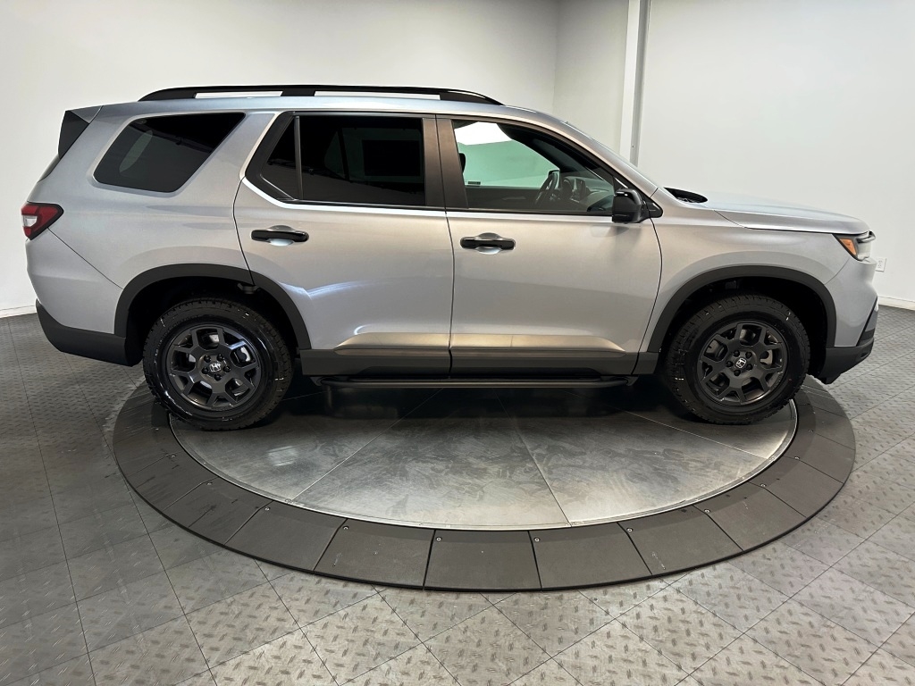 2025 Honda Pilot TrailSport 9