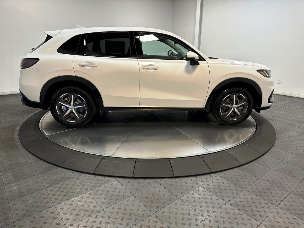 2025 Honda HR-V EX-L 9