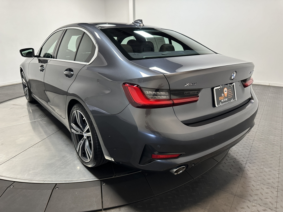 2021 BMW 3 Series 330i xDrive 9