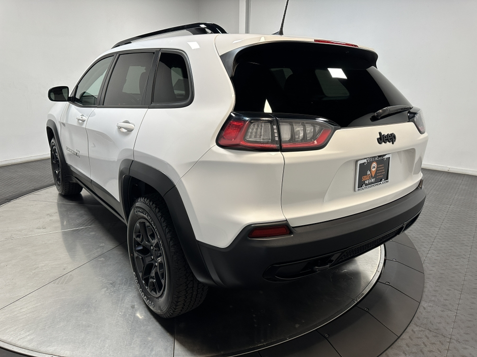 2022 Jeep Cherokee X 8