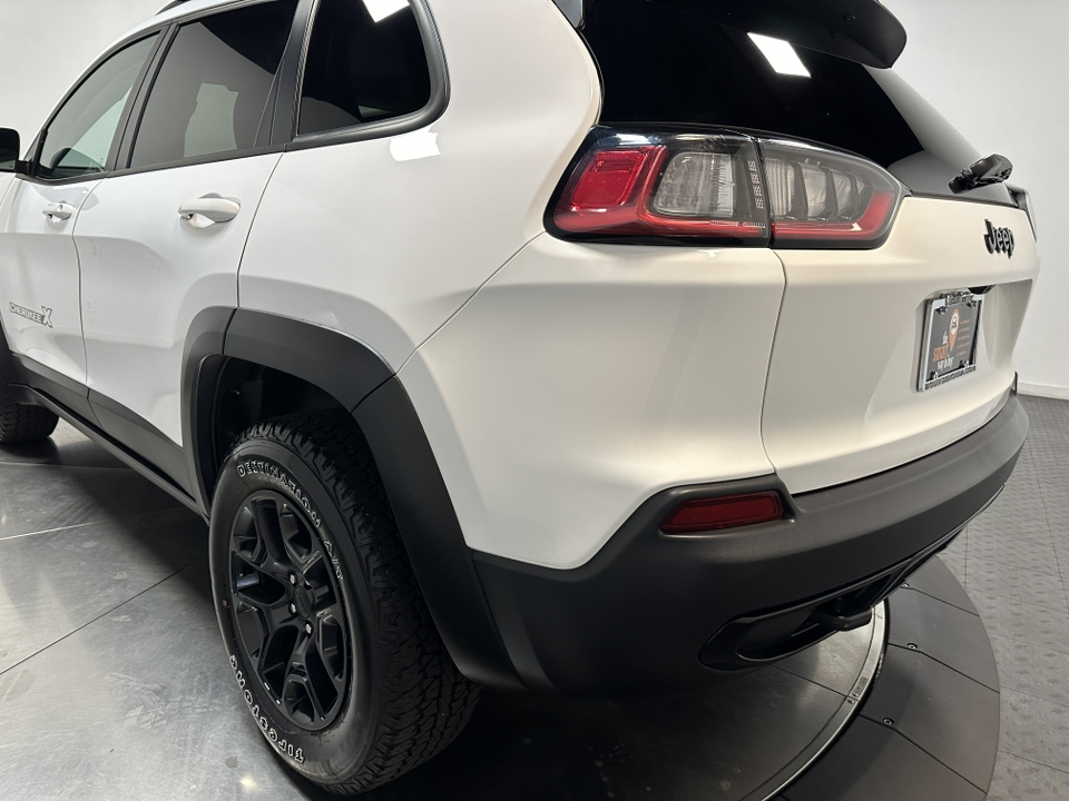 2022 Jeep Cherokee X 9