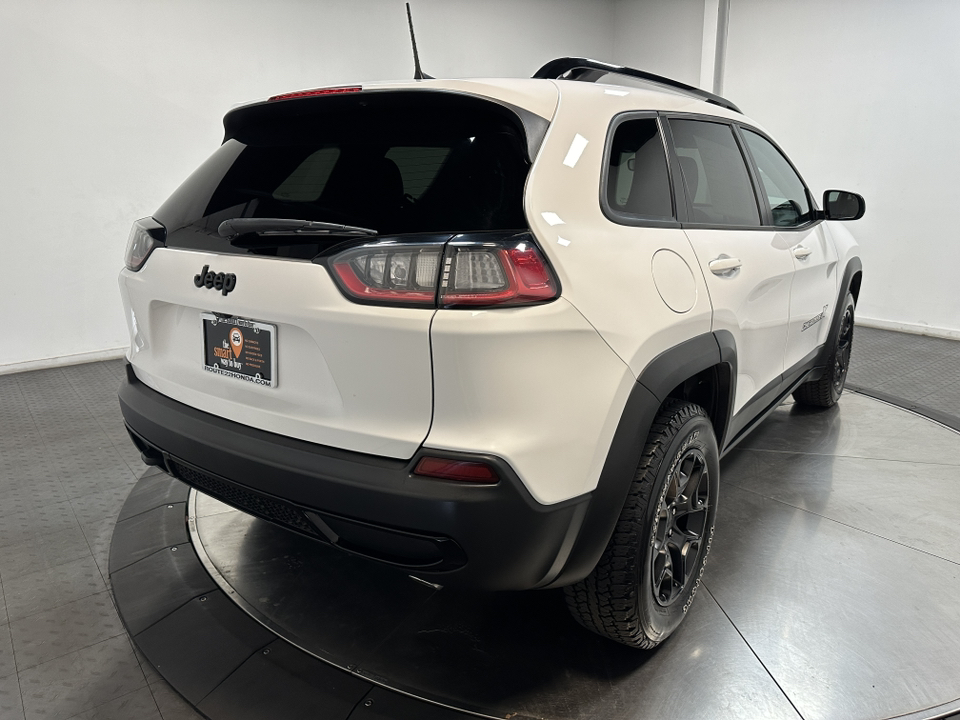 2022 Jeep Cherokee X 12