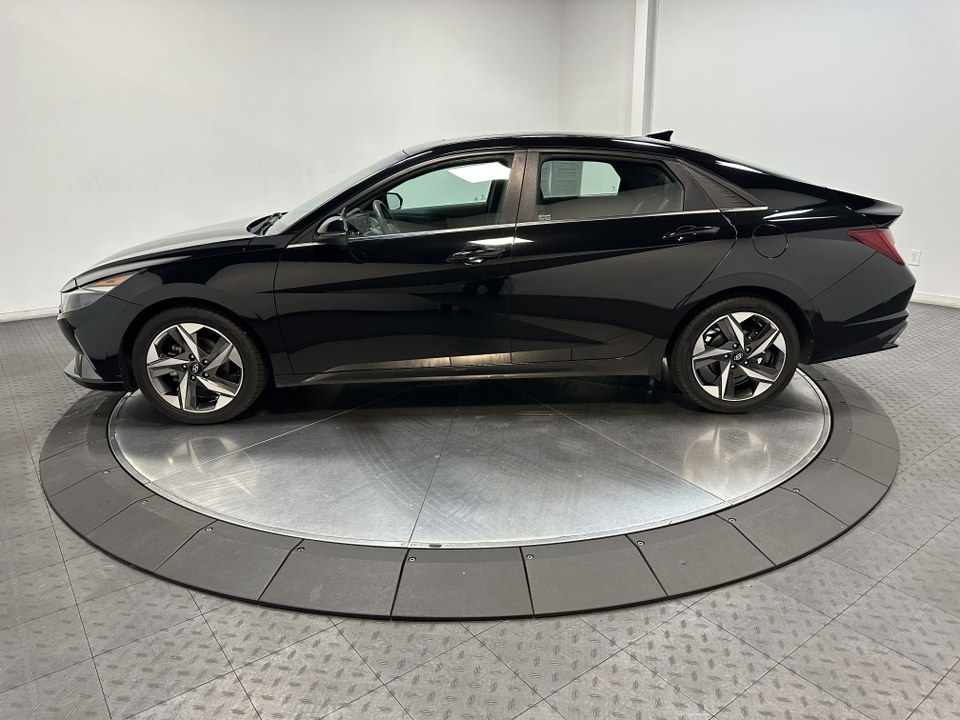 2022 Hyundai Elantra SEL 8