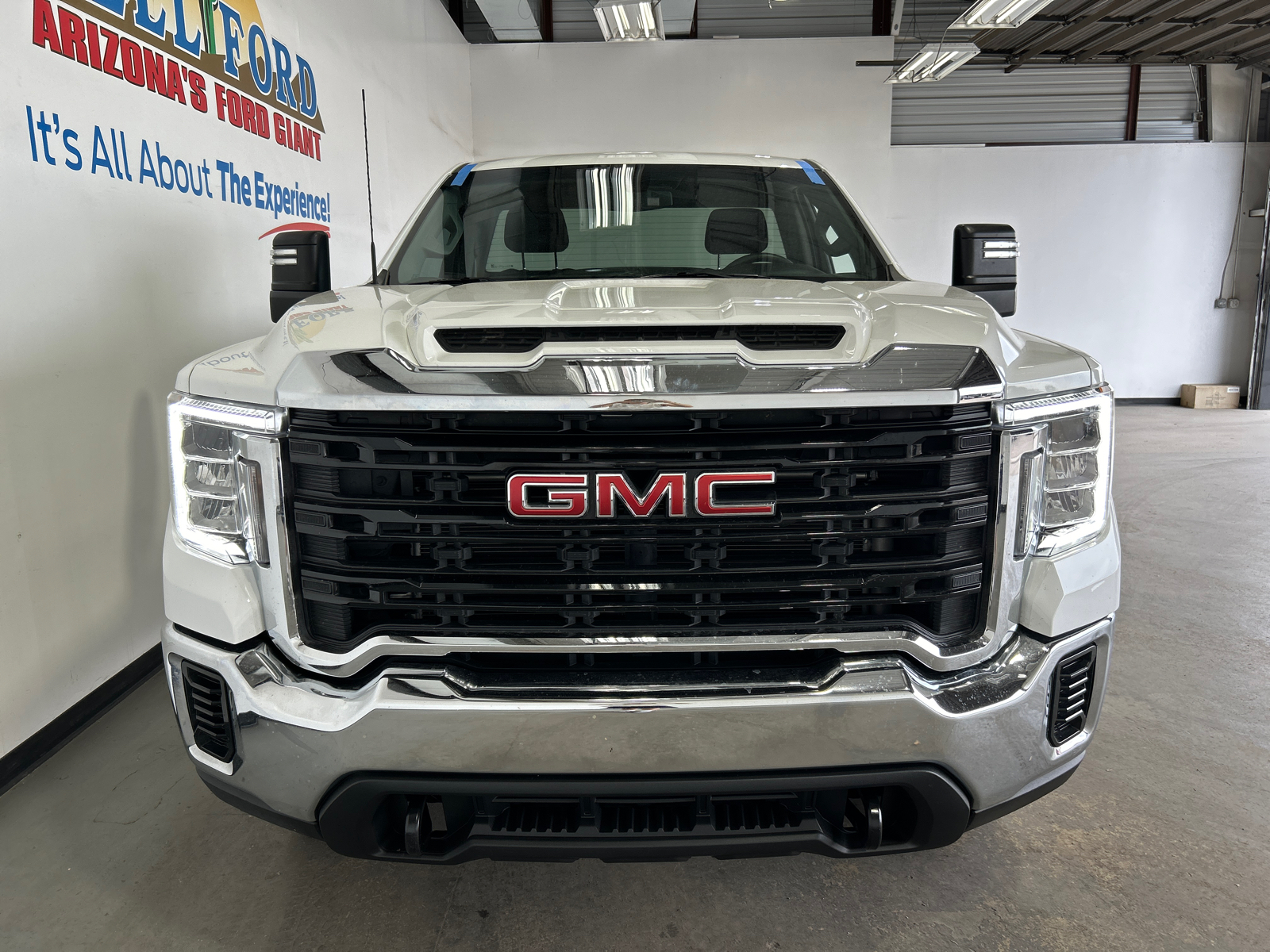 2023 GMC Sierra 2500HD Pro 2