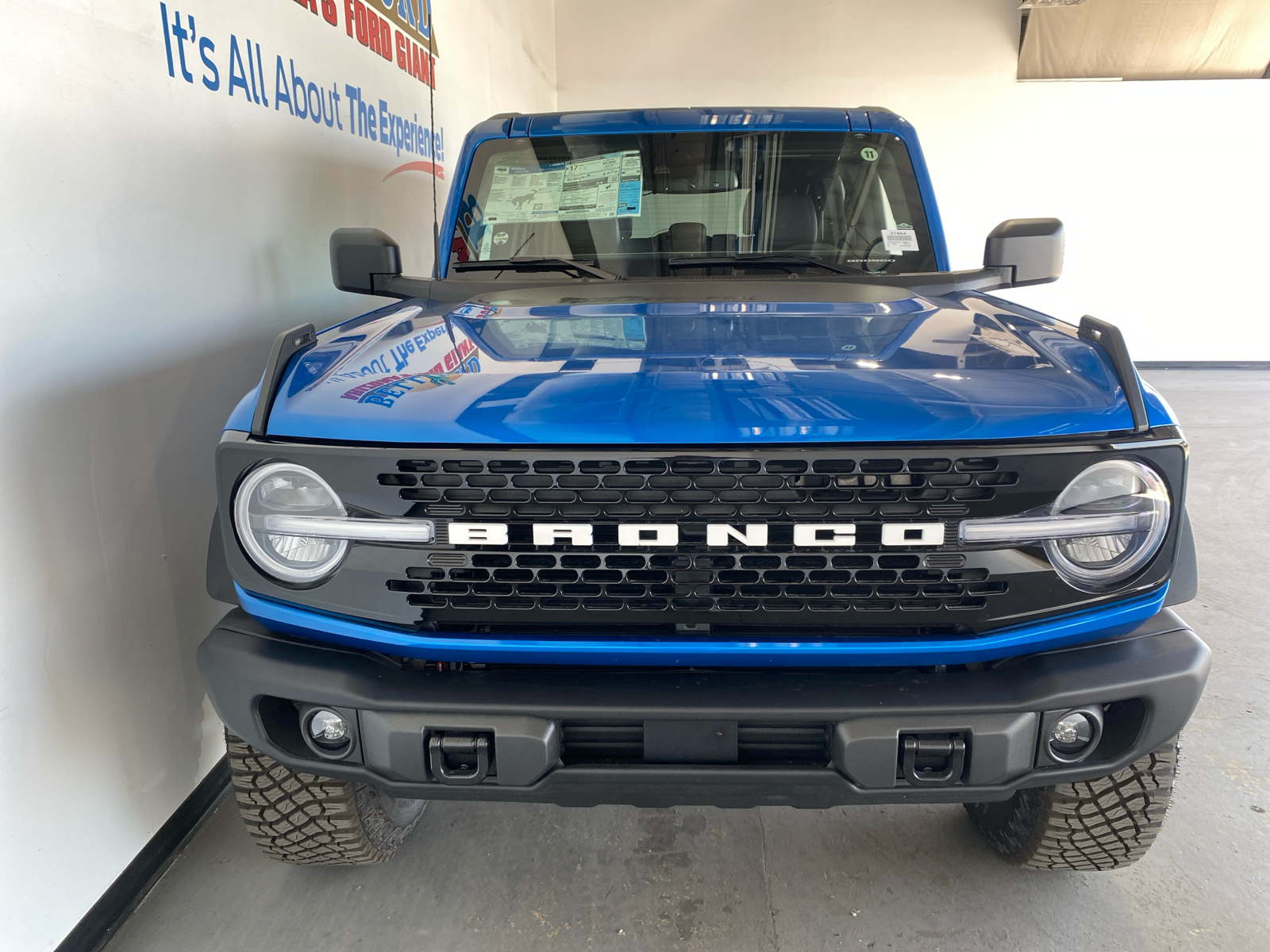 2023 Ford Bronco  2