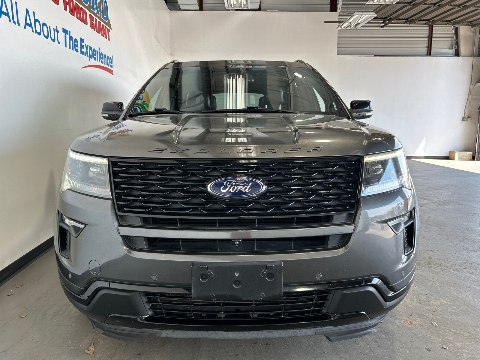 2018 Ford Explorer Sport 2