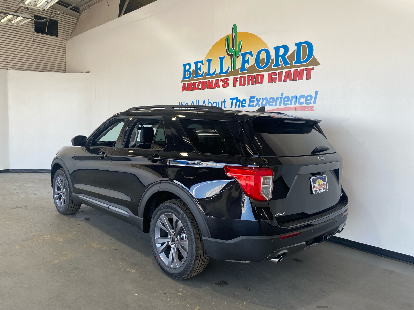 2024 Ford Explorer XLT 21