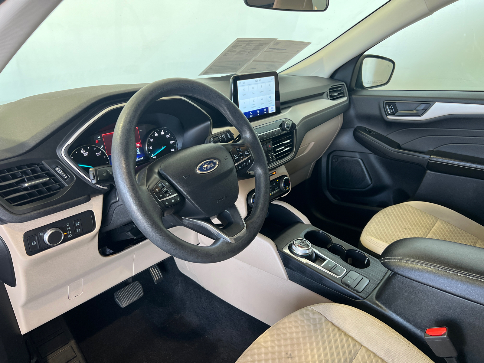 2022 Ford Escape SE Hybrid 16