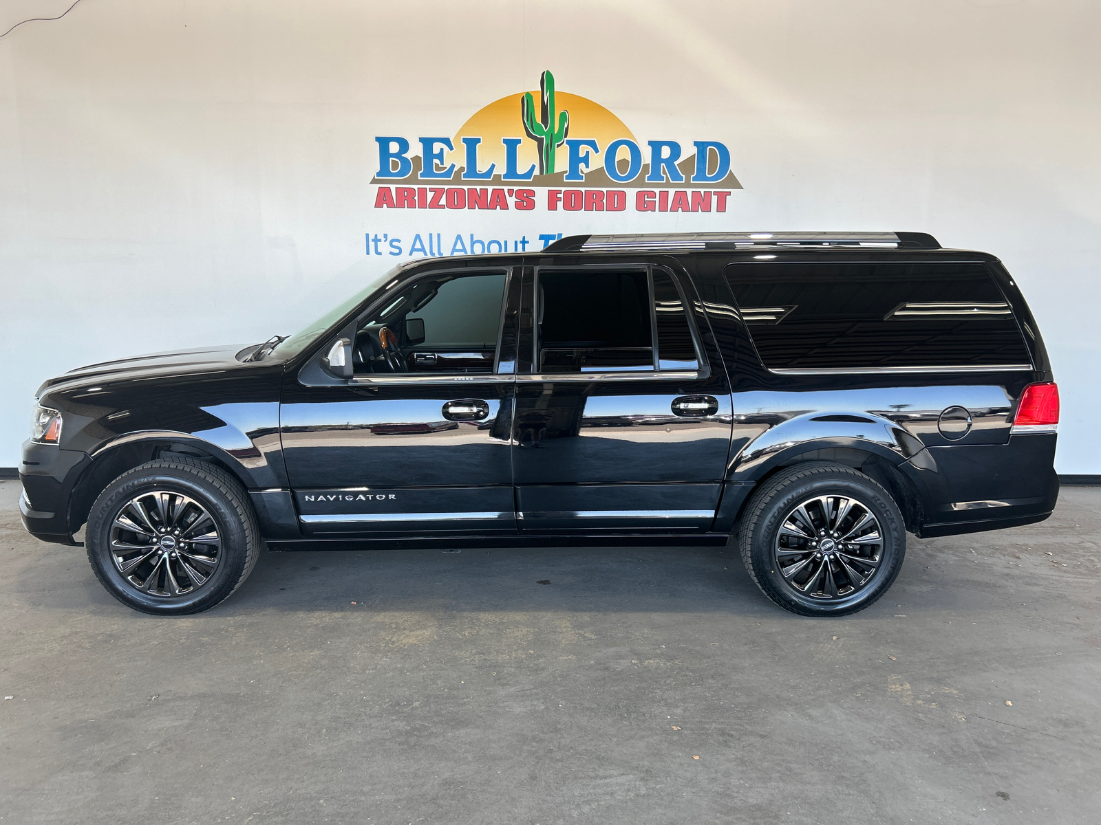 2017 Lincoln Navigator L Select 3