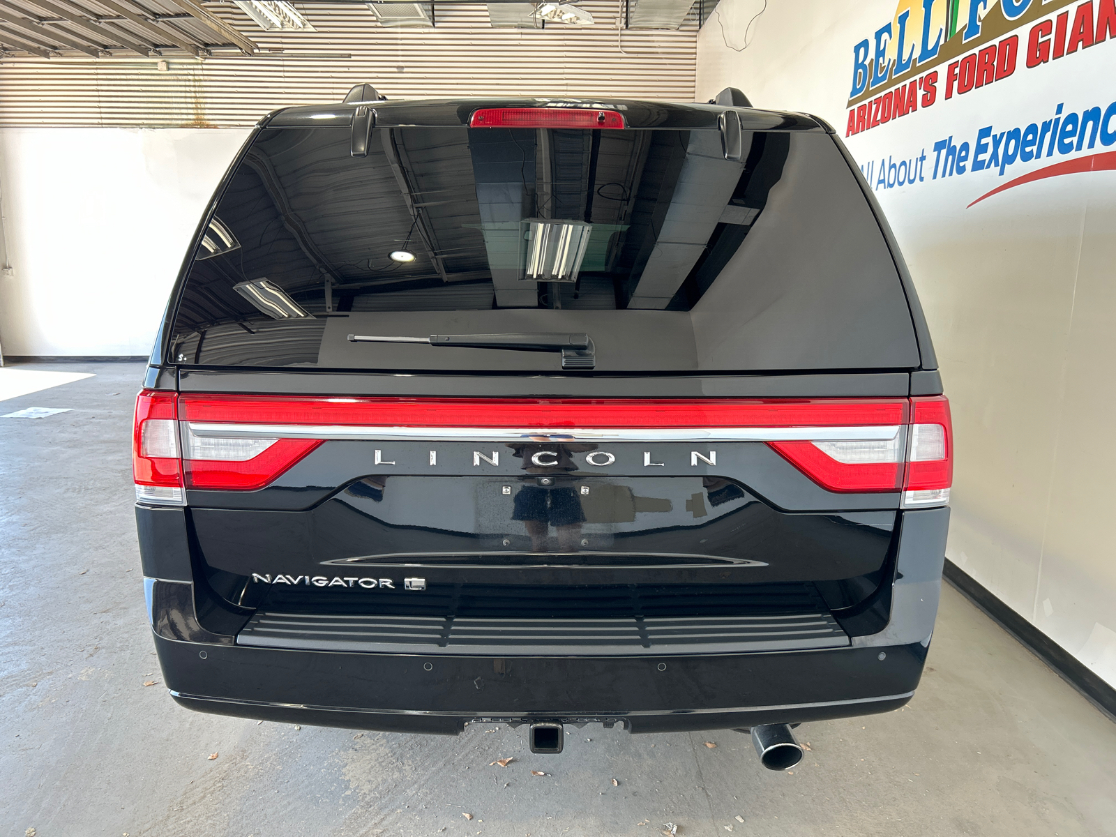 2017 Lincoln Navigator L Select 23