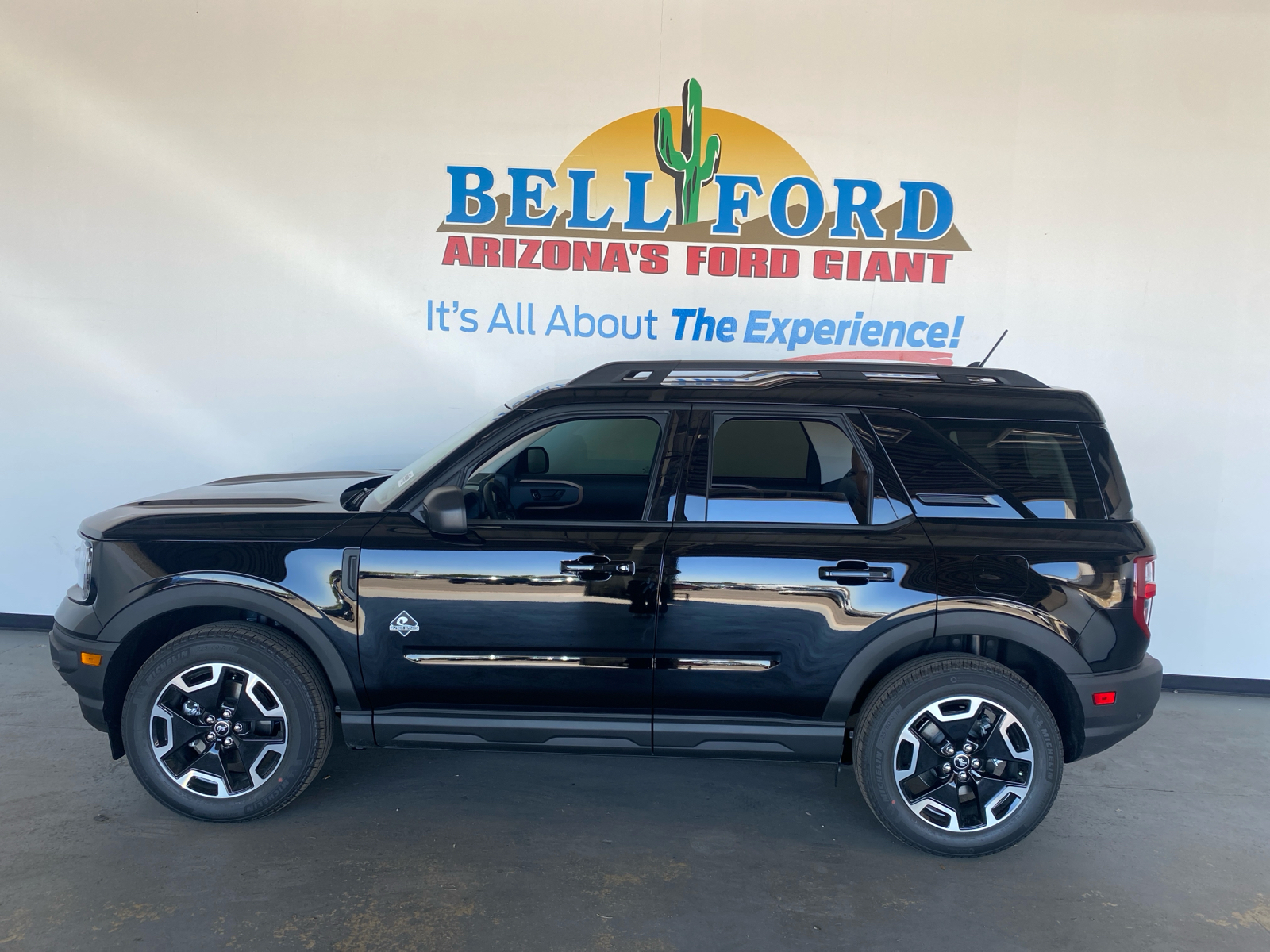 2024 Ford Bronco Sport Outer Banks 3