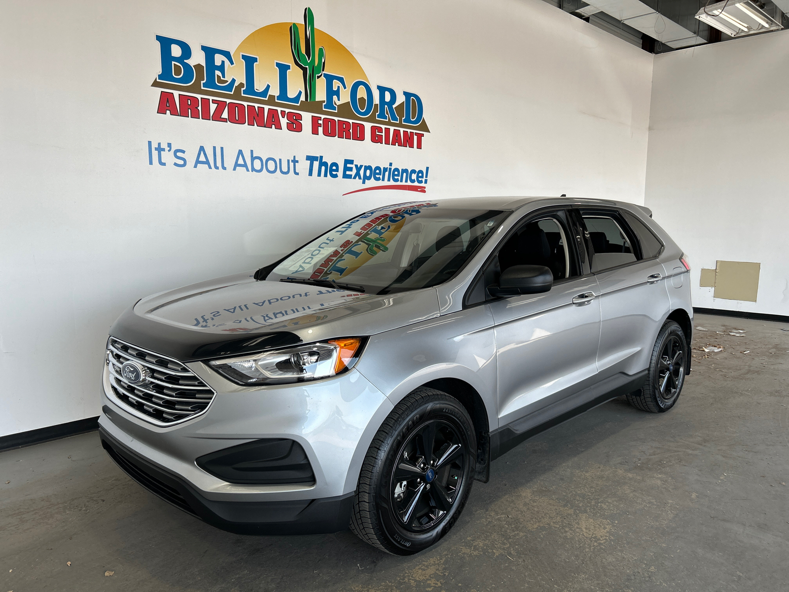 2020 Ford Edge SE 1