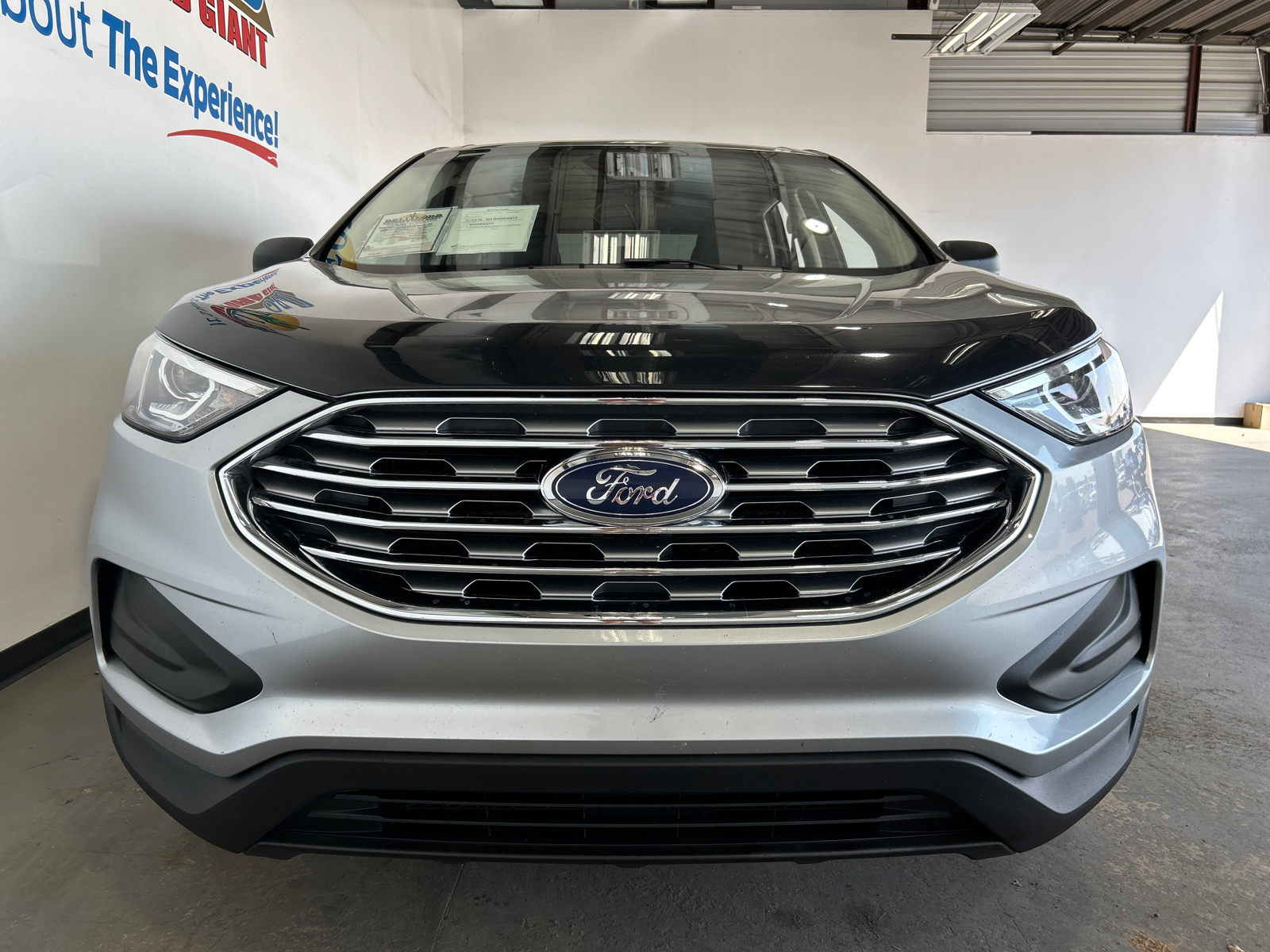 2020 Ford Edge SE 2