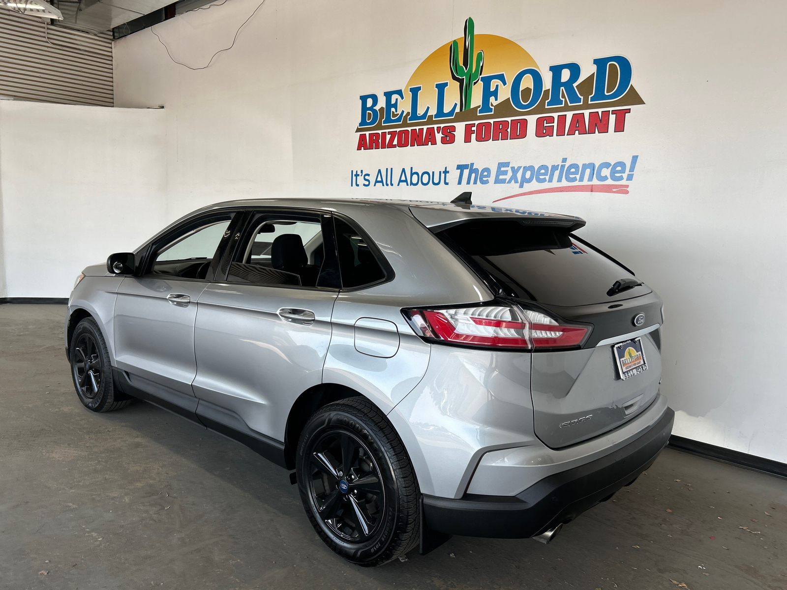 2020 Ford Edge SE 23