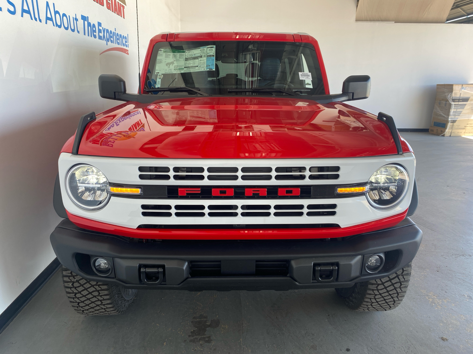 2024 Ford Bronco Heritage Edition 2