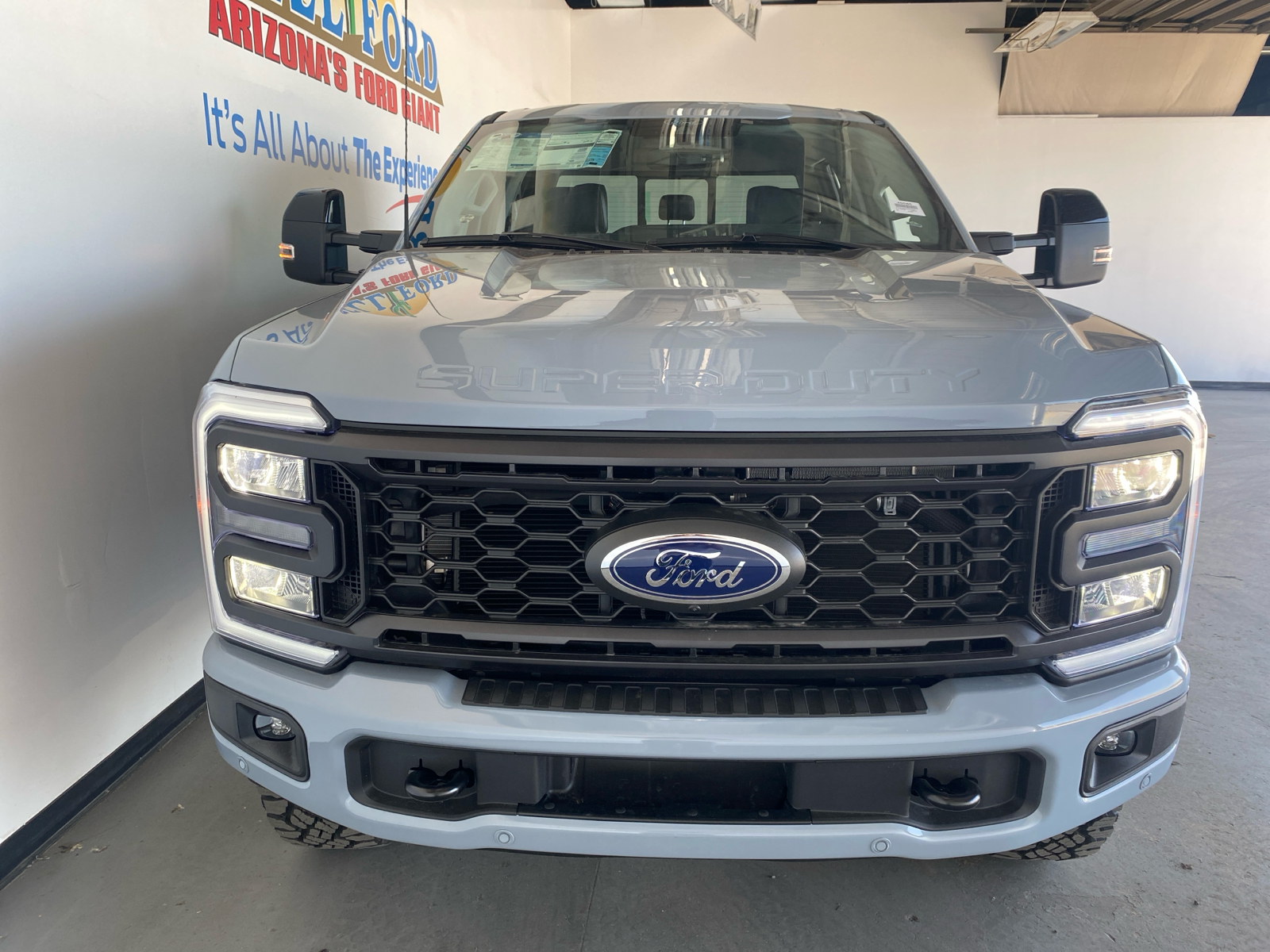 2024 Ford F-250SD Lariat 2