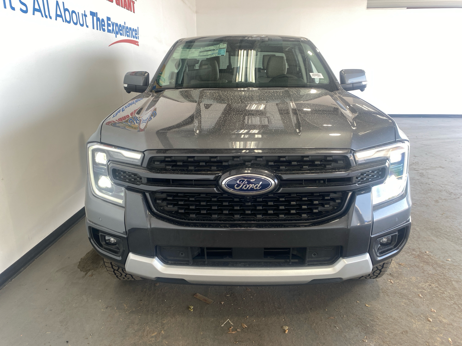 2024 Ford Ranger Lariat 2